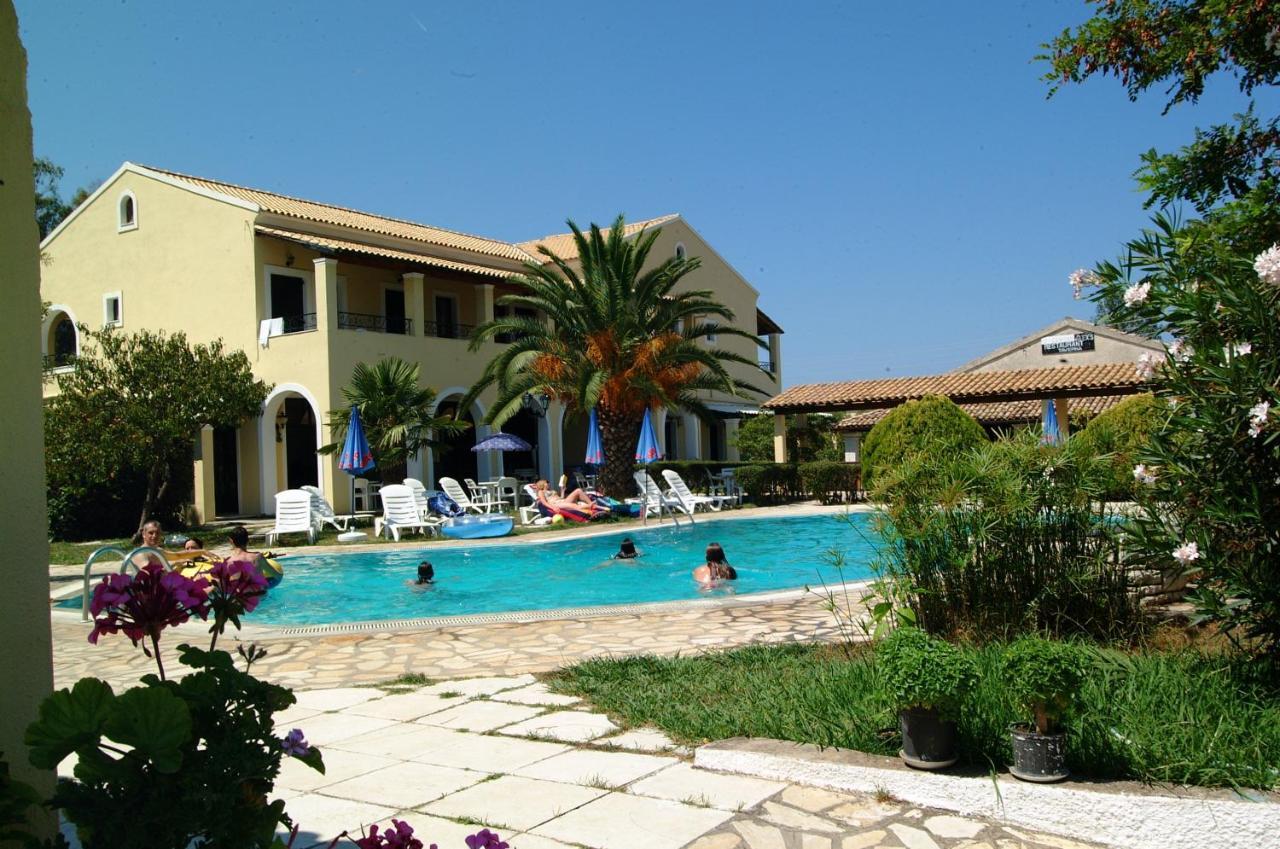 Acharavi Garden Hotel Exterior foto
