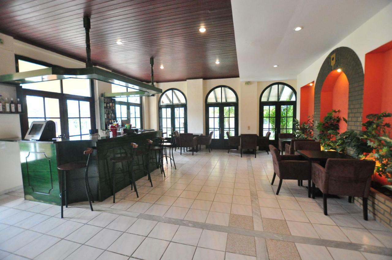 Acharavi Garden Hotel Exterior foto