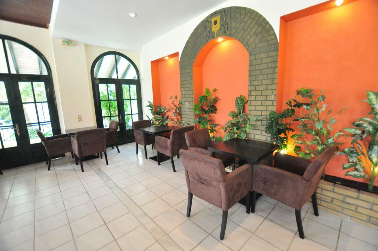 Acharavi Garden Hotel Exterior foto
