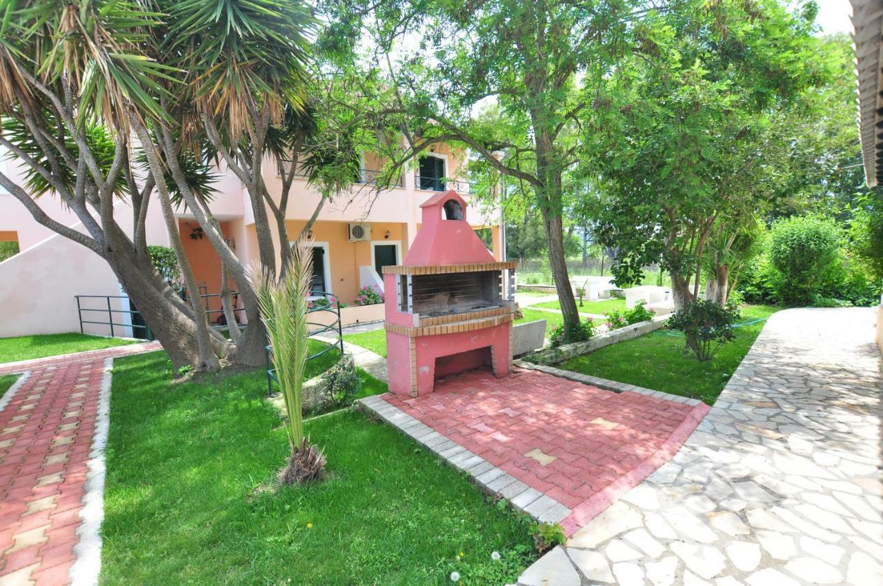 Acharavi Garden Hotel Exterior foto